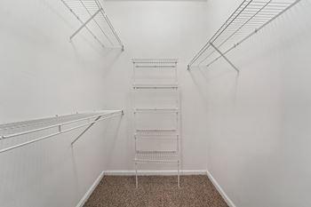 Closet With Shelves at Kingwood Glen, Kingwood, 77339